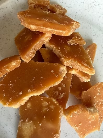 Jeggery Deshi, Kolhapuri 1Kg